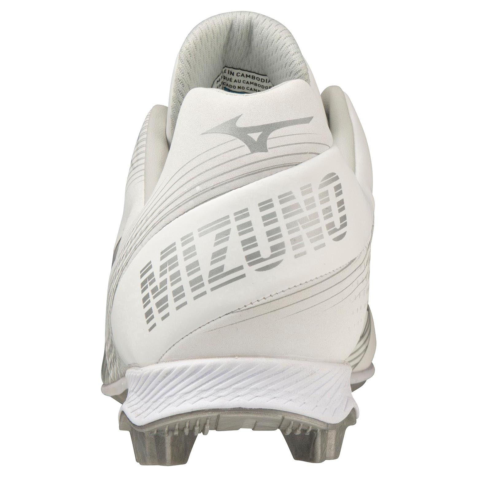 All white hot sale softball cleats