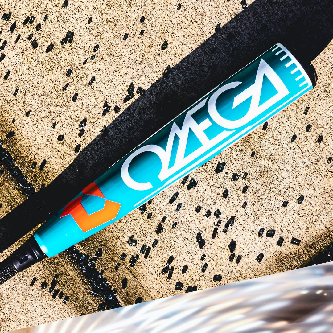 2026 DeMarini Omega (-3) BBCOR Baseball Bat: WBD2586010