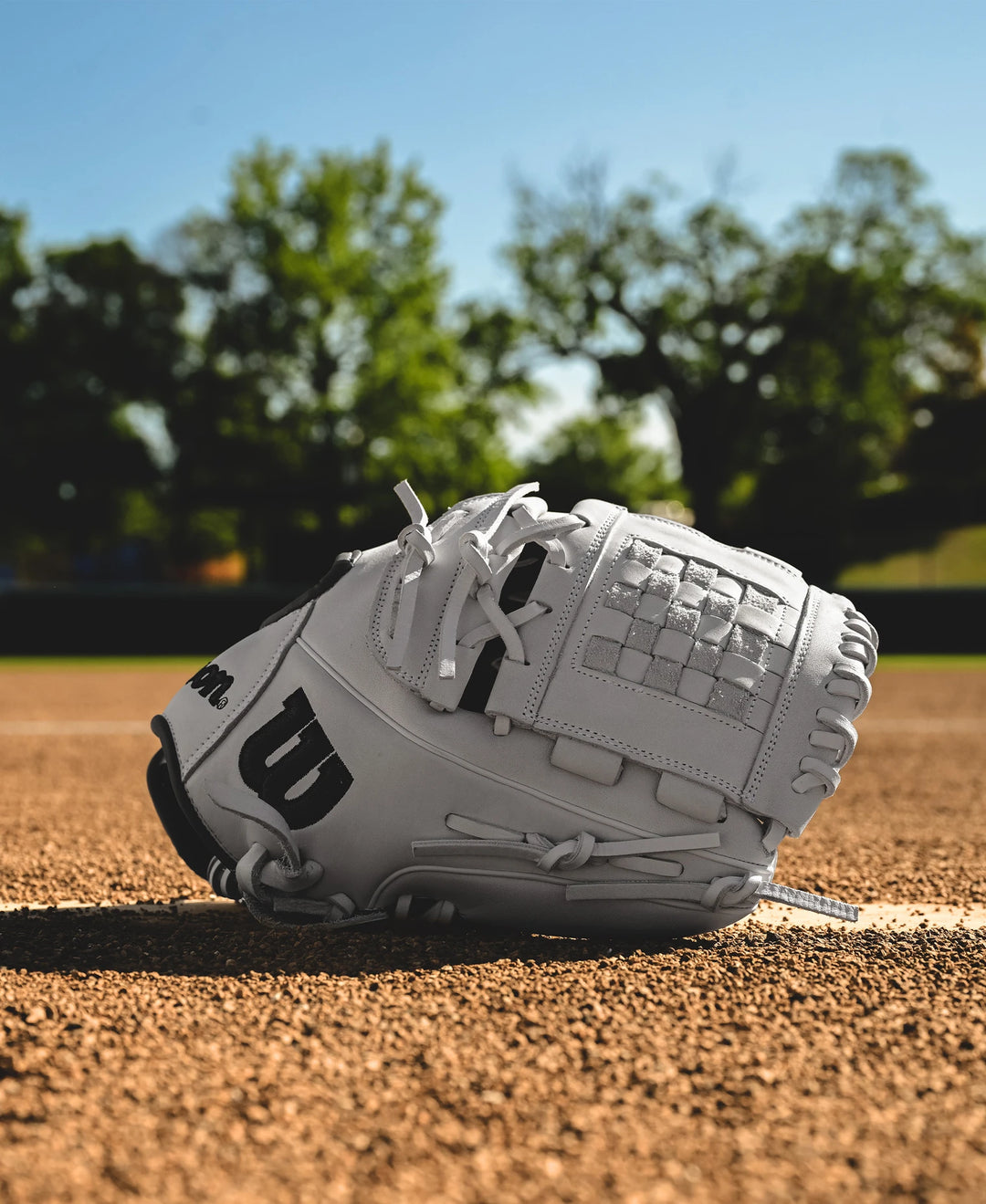 Wilson A1000 P12 12" Fastpitch Glove: WBW10259212