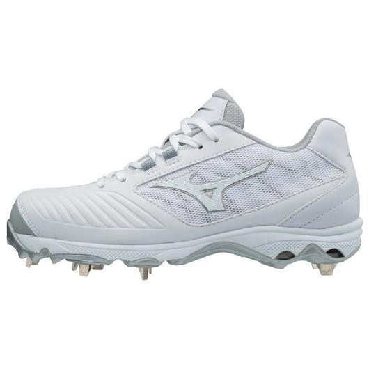 Mizuno softball 2024 cleats clearance